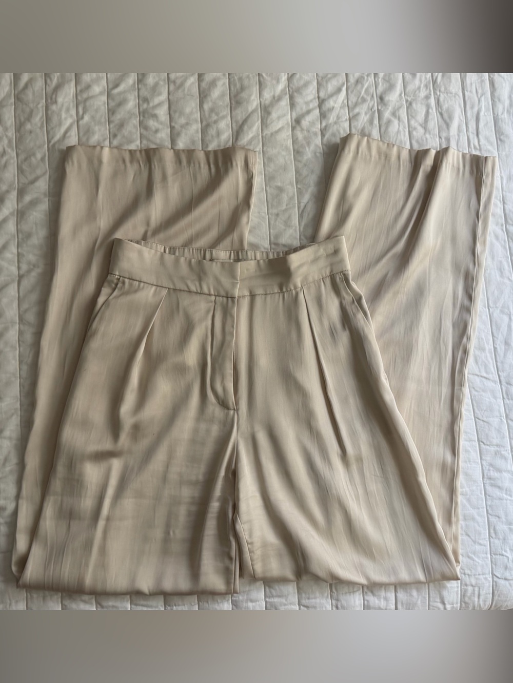 Abercrombie & Fitch Cream Satin Trouser